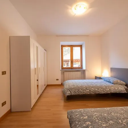 Seven Aldo Flat