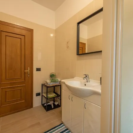 Seven Aldo Flat